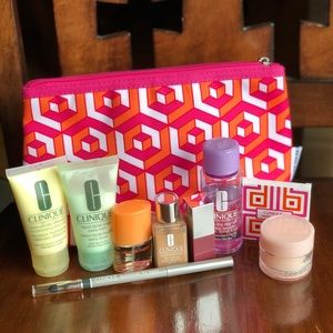 BRAND NEW- CLINIQUE 10 PIECE SET